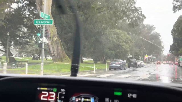 А в Калифорнии идут Дожди …и по Местам Снега