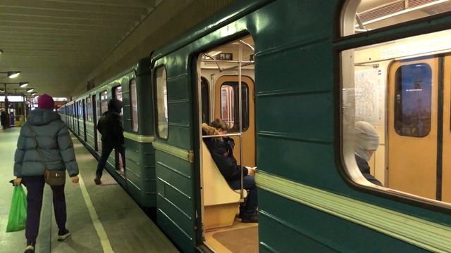 81-717/714.5М, 81-714.5 и 81-714 На станции Волжская