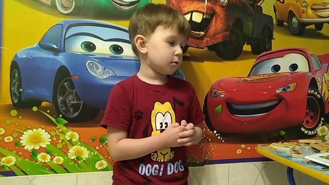 Участник фото/видеочелленджа "Книга лета" Лука Тараненко смотреть онлайн