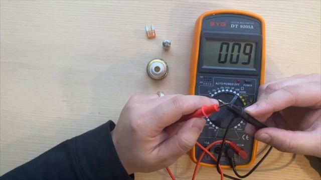 How to Test a Fuse with a Digital Multimeter смотреть онлайн