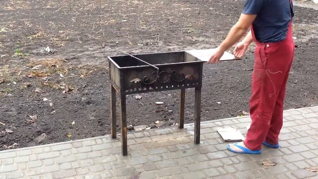 Мангал своими руками, с универсальным столиком с боку! смотреть онлайн