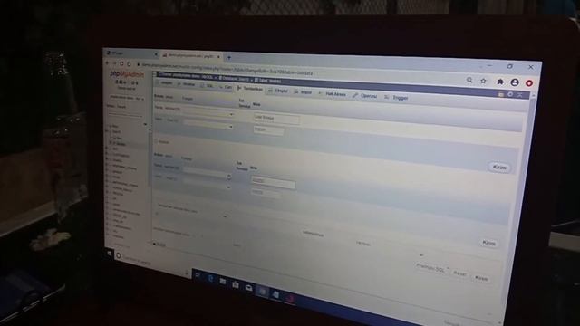 MEMBUAT DATABASE ONLINE DARI PHPMYADMIN смотреть онлайн