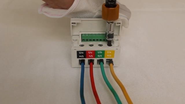 SUN2000L-(2KTL-5KTL)-Installing The Smart Power Sensor(DTSU666-H)