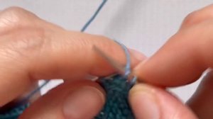 Плед спицам из квадратов // Куда деть остатки пряжи