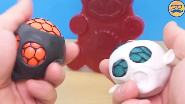 ALIEN ANTIESTRÉS Y VALERA EL OSO GELATINOSO | 5 CARAMELOS ANTIESTRÉS Y CARAMELO DE PIMIENTA смотреть онлайн