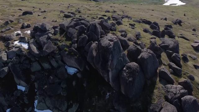 Пик Босан. Горная система Хамар-Дабан с высоты птичьего полёта. Bosan Peak. Flight over Hamar-Daban смотреть онлайн