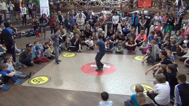 03 Арметронг и Wind, babies, 1I8 финала, Красная жара, Саратов 20.05.2017 смотреть онлайн