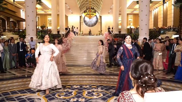 SURPRISE PUNJABI WEDDING PERFORMANCE #MeetTheDhillons | Sanny Kaur смотреть онлайн