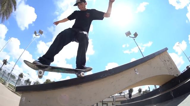 Andy Anderson Steve Caballero Charlie Blair Brad Mcclain RAW CLIPS смотреть онлайн