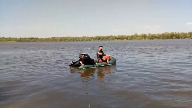 Катание на лодке смотреть онлайн