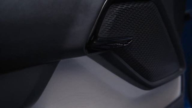 Chevrolet Silverado EV with 664 HP And 400 Miles Of Range смотреть онлайн