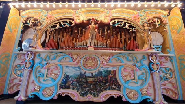 Rest in Peace Queen Elizabeth II... "God Save the Queen" ex Days Gallopers Gavioli Fairground Organ смотреть онлайн