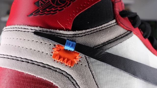 REAL vs FAKE: OFF-WHITE JORDAN 1 CHICAGO LEGIT CHECK смотреть онлайн