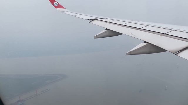Sichuan Airlines A350-900 Landing at Shanghai Pudong International Airport смотреть онлайн