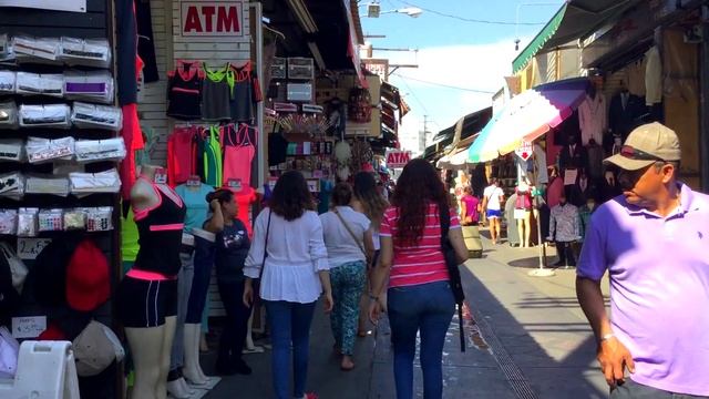 A Walk Through Santee Alley, Fashion District, Los Angeles смотреть онлайн