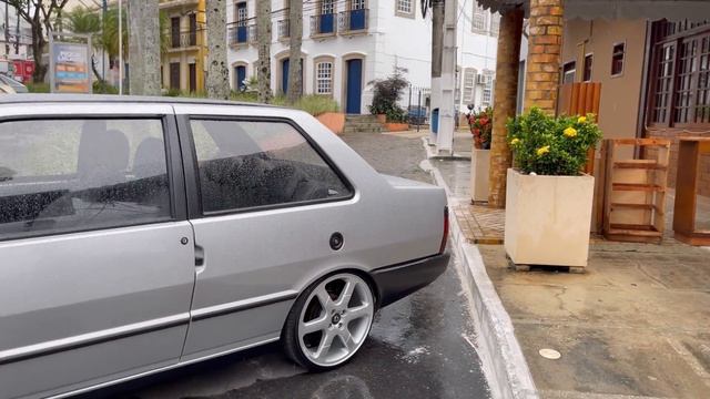 FIAT PRÊMIO 92,REBAIXADA COM RODAS ARO 17 E SUSPENSÃO ROSCA SLIM!!!