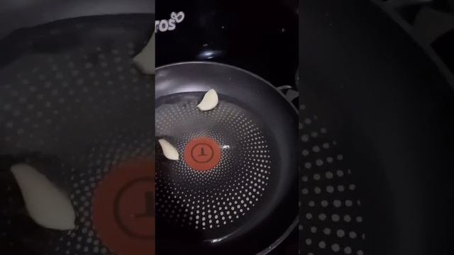 Asiendo Un Posolito Con Costilla