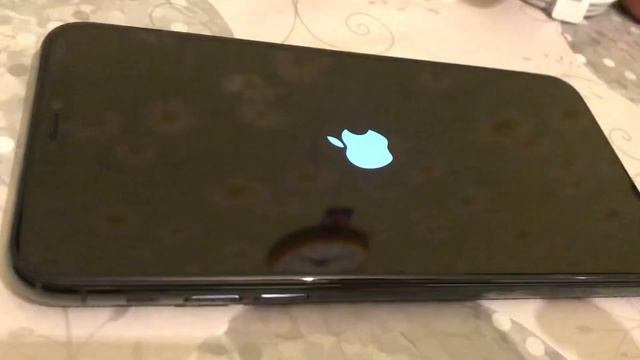 Распаковка iPhone 11 Pro Max 256 айфон 11 про Макс на 256 гигабайтов смотреть онлайн