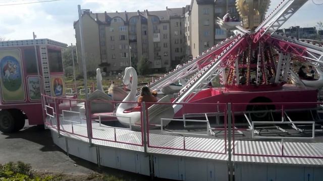 лунапарк приехал в наш городок смотреть онлайн
