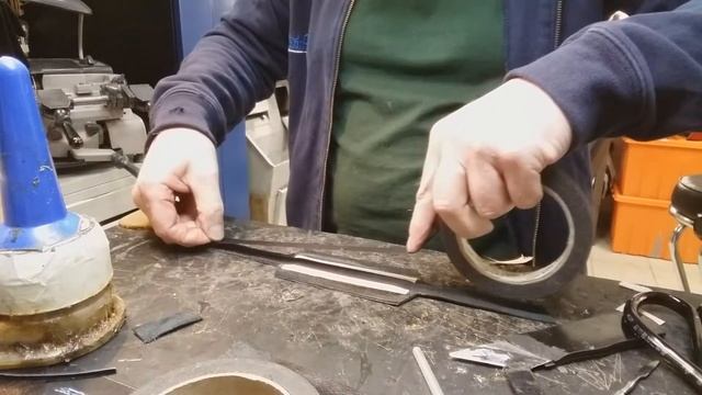 Ремонт обуви. Изготовление кожаной ручки для барсетки. смотреть онлайн