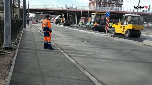 Жильцов дома на Ремесленной "выбросили" на проезжую часть смотреть онлайн