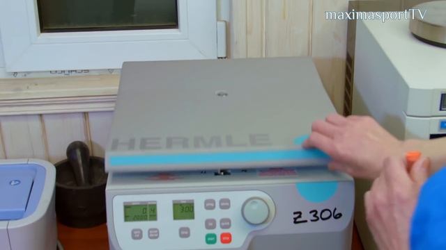 Рождение первого жеребенка миниатюрной породы в MAXIMA VET смотреть онлайн