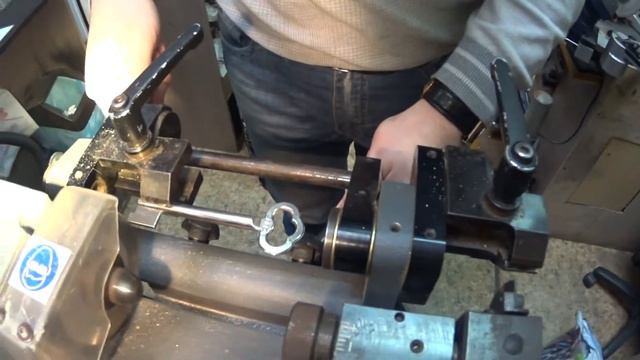 Ключ по замку для сейфа смотреть онлайн