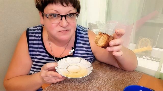 сладкий мукбангшарлотка от мамы чай из блюдцакак в детствеобжор и разговоры на камеруMukbang