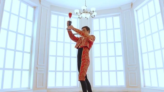 Оригинальный номер "Удержать баланс" от агентства "Империя шоу", г. Москва смотреть онлайн