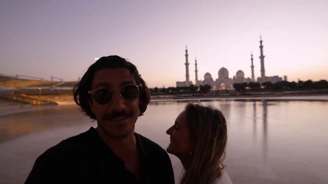 We spent a week in Abu Dhabi смотреть онлайн
