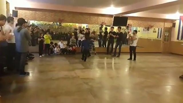 Обучение танцу Лезгинка в Алматы. Школа Лезгинки Ловзар. Мелкий дал жару ) смотреть онлайн