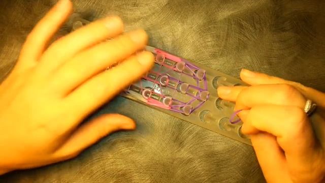 Шарик на ёлку с эффектом 3D из резинок Loom Bands / Ball On The Christmas Tree смотреть онлайн