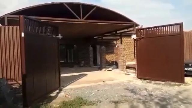 Распашные ворота АЛЮТЕХ серии ПРЕСТИЖ - примеры работ компании "КМ-СервиС" смотреть онлайн