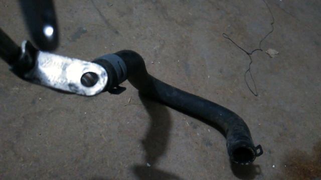 Трубка железная ОЖ VW 03C121497F CAXA 1.4i 122 л.с. смотреть онлайн