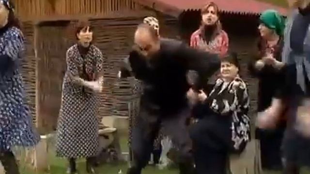 грузинский танец рачули !! смотреть онлайн