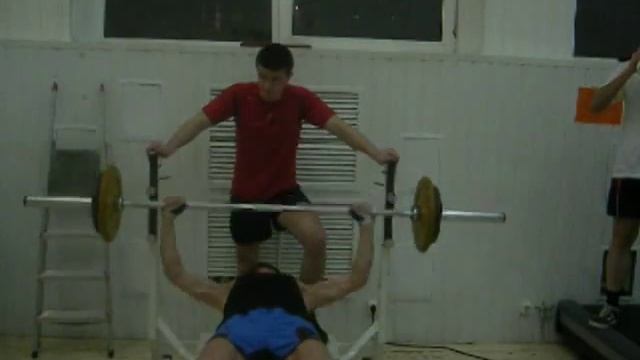 жим лежа 70 кг смотреть онлайн