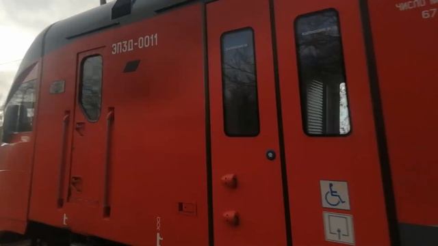 Электропоезд ЭП3Д 0011 с сообщением Таганрог (Старый вокзал) - Ростов-на-Дону. смотреть онлайн