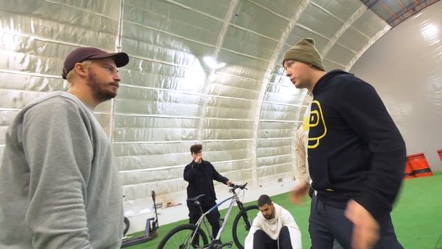 УВОЛИЛ Своего ОПЕРАТОРА, а потом подарил ему НОВУЮ МАШИНУ! **его РЕАКЦИЯ ???**