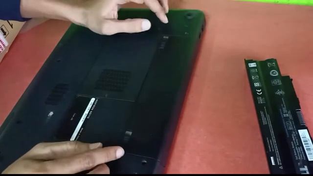 How To Insert Or Replace New Battery In Dell Inspiron N5110 Laptop
