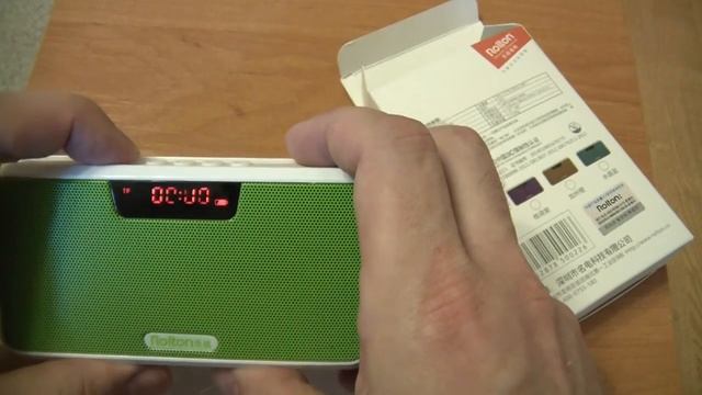 Распаковка Bluetooth колонки Rolton E300 смотреть онлайн
