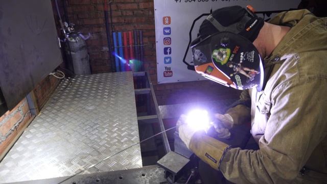 Сварка аргоном труб из нержавейки. ТИГ сварка нержавейки трубы - заполняющий проход на трубе смотреть онлайн