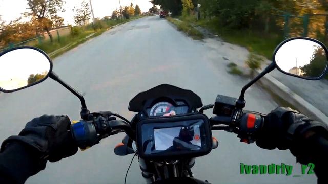 Мотобудні #8. Катаємо дівчат. У пошуках окулярів. І знову ендуро смотреть онлайн