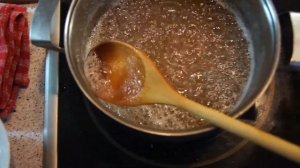 Подкормка пчел. Приготовление сахарной помадки. Пчеловодство 2018.