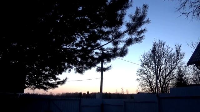 #Влог. Едем на дачу. #КОТЫ на нас жалуются. #На даче. #Шашлык на кефире.Очень нужный #Снегопад смотреть онлайн