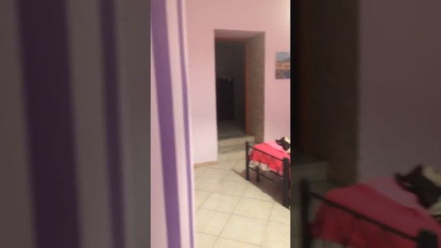 Семейный номер в Эрколано, Италия смотреть онлайн