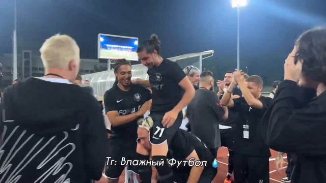 ⚡️😍ЭТО БАТЯ, ЭТО БАТЯ - ТРИБУНА ПОЗДРАВЛЯЕТ АРЧИ