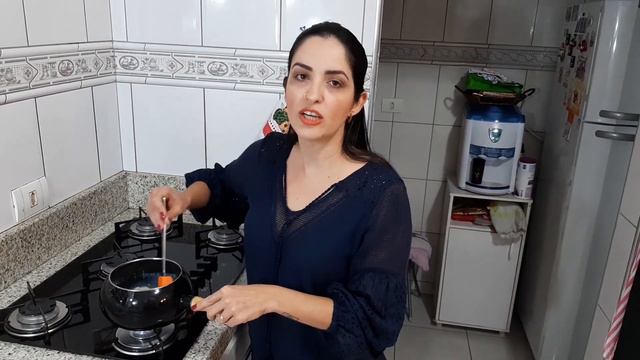 FONDUE de três QUEIJOS – Sem álcool / Batedeira Voadora - Natalia Galini. смотреть онлайн