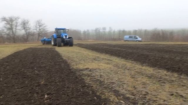 Lemken Rubin 10/400KUA & NH T7070 смотреть онлайн