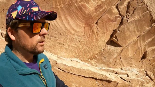 In Search of Ancient Dragons in Black Dragon Canyon! смотреть онлайн