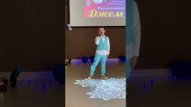 Я верю мачтам и мечтам смотреть онлайн